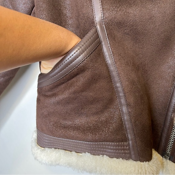 Abercrombie and Fitch Faux suede Brown cozy lined bomber jacket size s - Picture 4 of 9